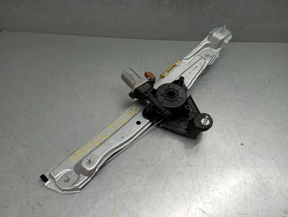 CAM KRİKOSU ARKA SAĞ 827207471R SANDERO III | 827207471R